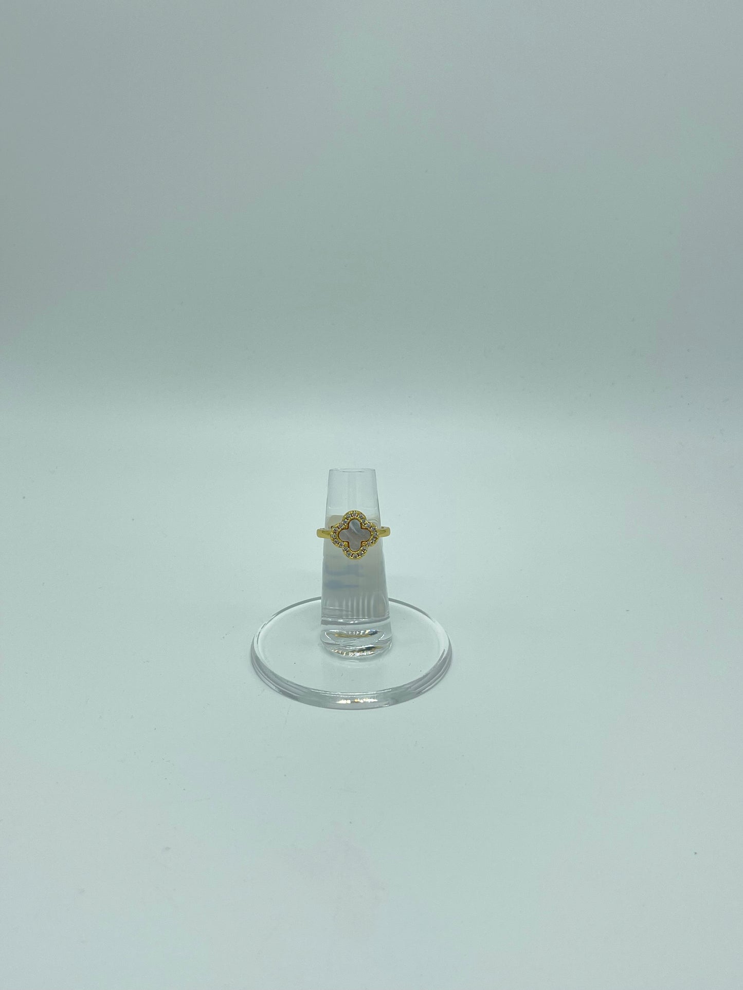 Small Pearl White Clover Ring