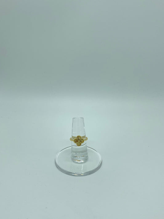 Small Clover Gold Ring