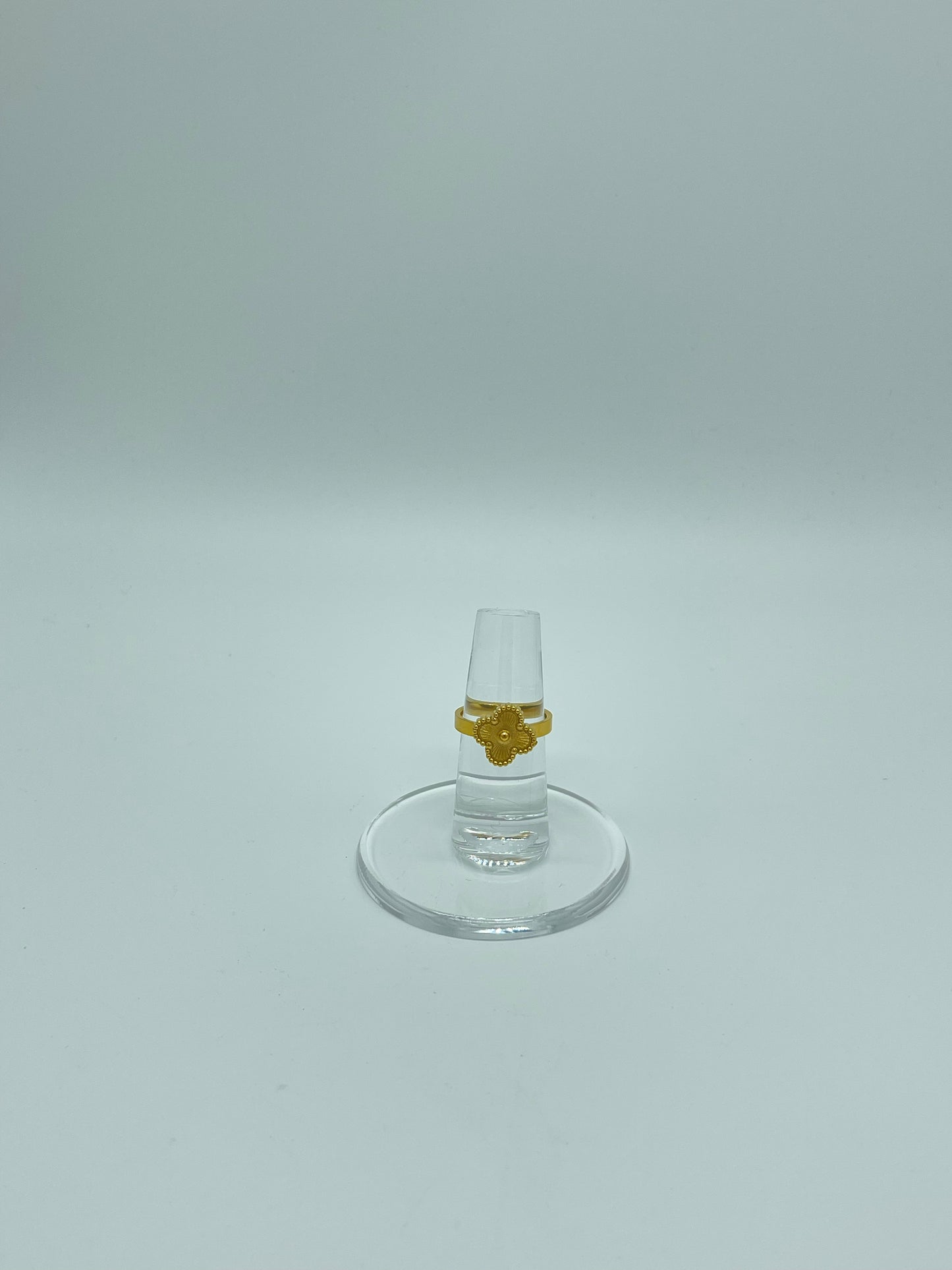 Small Clover Gold Ring