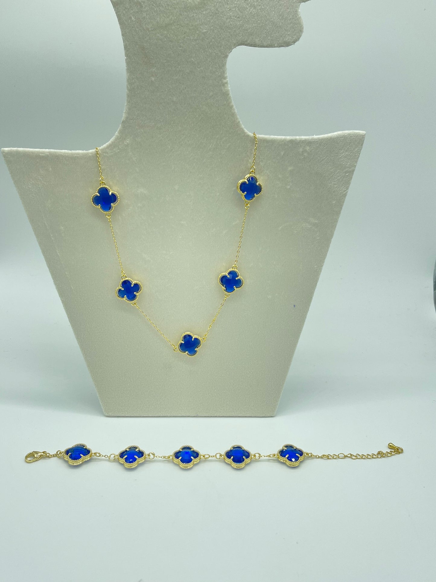 Blue crystal clover set