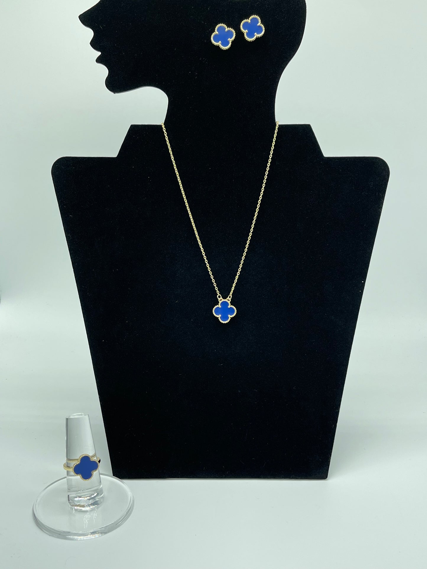 Blue Clover 3 piece Set